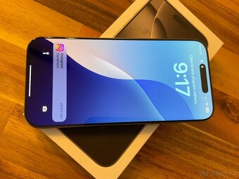 iPhone 16 Pro Max 256GB přírodní titan + dárek - 3