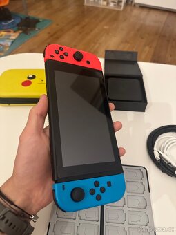 Nintendo switch V2 + mariokart - top stav - 3