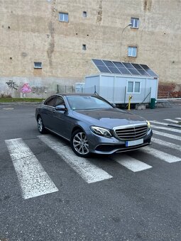 Mercedes-Benz E 2016 - 3
