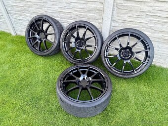 Revo kola RF020 Gloss Black 5x112 ET45 - 3
