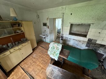 Dům ke kompletní rekonstrukci, pozemek 1704m - 3