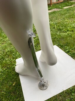 Figurina , torzo nohy - 3