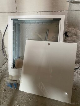 Skříň rozdělovače pod omítku Uponor - 3