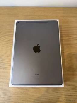 iPad Air 3 Wifi + Cellular 64GB - 3