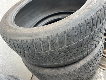 Pneu 235/45 r18 zimní - 3