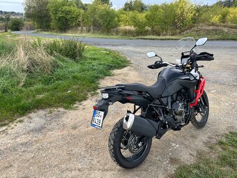 Suzuki v-strom 800DE - 3