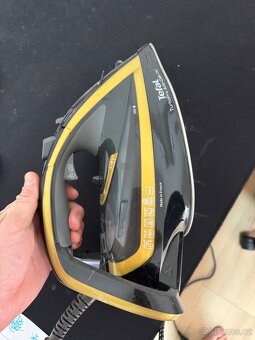 Žehlička Tefal FV5696E1 TurboPro Anti-Calc - 3