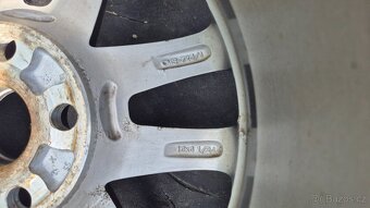 Kompletní sada zimní ALU kola R16, Toyota - 3