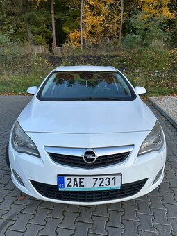 Opel Astra J 1.6 - 3