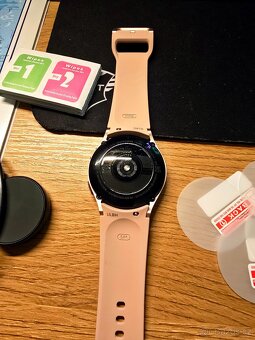 Samsung Galaxy Watch 4 40mm pink-gold - 3