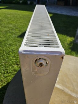 Korado radik VK 22 o rozměrech 900x600x100mm - 3