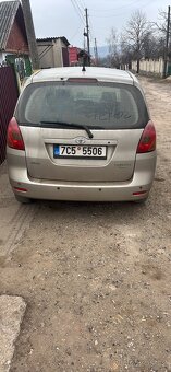 Toyota corola verso - 3