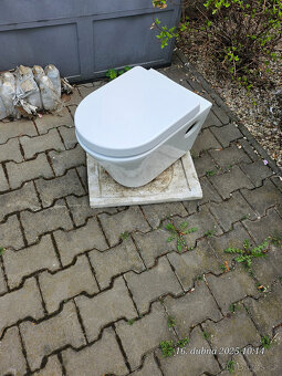 závěsné WC rimfree - bez splachovacího okraje - 3