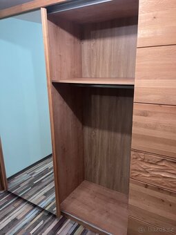 Šatní skříň - 3