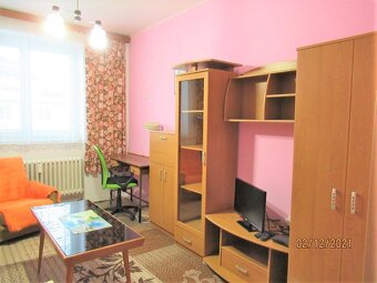 1.lůžkový pokoj v 3+1, studentka, centrum - 3