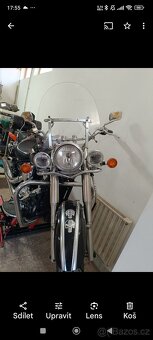 Kawasaki VN 900 - 3