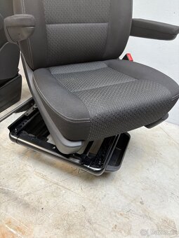 Sedadla Otočné Vw California T6 přední Výborný stav - 3