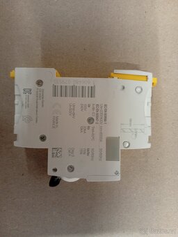 Schneider Electric A9F74163 - 3