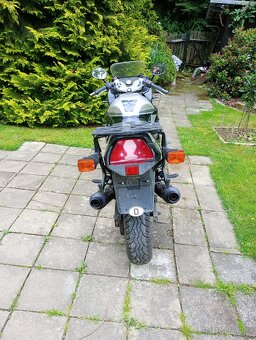 Suzuki GSX 750 F GR78A - 3