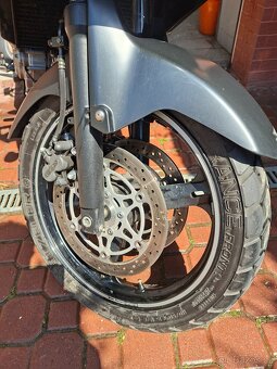 Suzuki DL 650 - 3