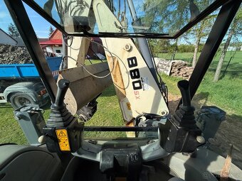 Traktorbagr Terex 880 - 3