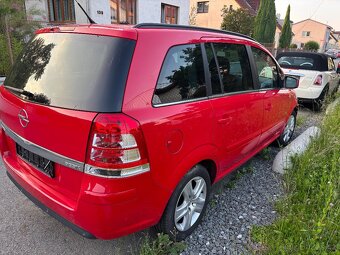 Opel Zafira 1,6 85 kw rok 2011 - 3