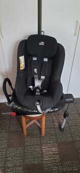 Britax Römer Dualfix Black, ISOFIX, 360° - 3