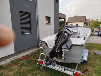 Rybarska lod, s motorem, echolotem a vlekem. - 3