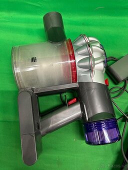 Dyson V8 Absolute 2023 - 3