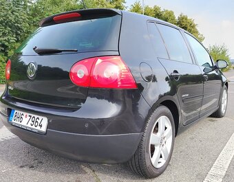 Prodám Volkswagen Golf 5 v pěkném stavu - 3
