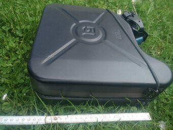 Kanystr jako kufr - 3