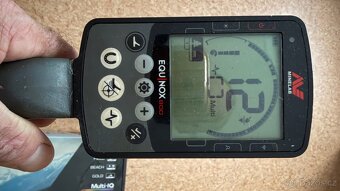 Minelab eqinox 800 + dohledávačka - 3