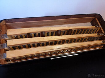 Akordeon Bugari Armando (35 plátků) - 3