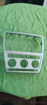 Rámeček autorádia škoda Octávia 2 - 3