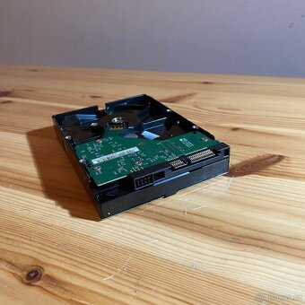 Predám pevný disk – Western Digital Caviar SE (WD2500AAJS) - 3