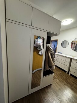 Předsíňová stěna - 3