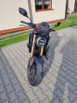 Honda CB650R - 3