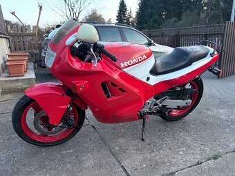Honda cbr 600 - 3
