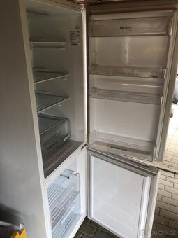 Lednička s mražákem - 3