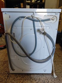 Hotpoint Ariston Aqualtis - 3