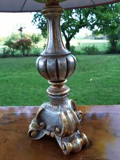 2 ks lampiček,krásné vyřezávané-patina,výška 50 cm,orginál. - 3