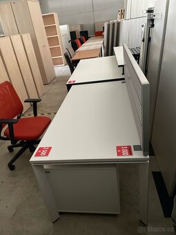 Stůl Steelcase - 3