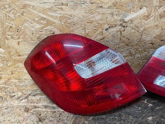 ZADNÍ SVĚTLA ŠKODA FABIA 2 FACELIFT KOMBI - 3