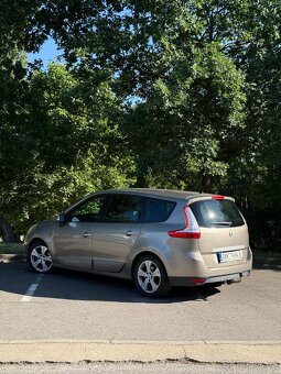 RENAULT SCENIC 1.9 dCi 2012 - 3