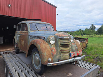 Moskvič 401 - 3