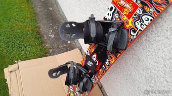 Kvalitní snowboard Hot Wheels 137 cm - 3