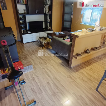 Prodej rodinného domu s pozemky o celkové výměře 3029 m2, ob - 3