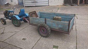 Traktor domaděl - 3