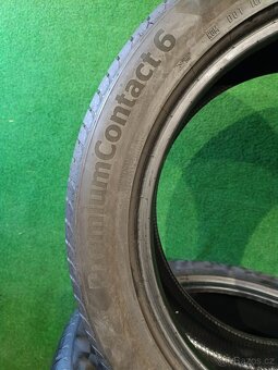 4k nove letni 235/50/19 continental - 3