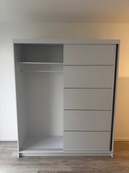 Šatní skříň TABITHA 4 – 180 cm, bílá - 3